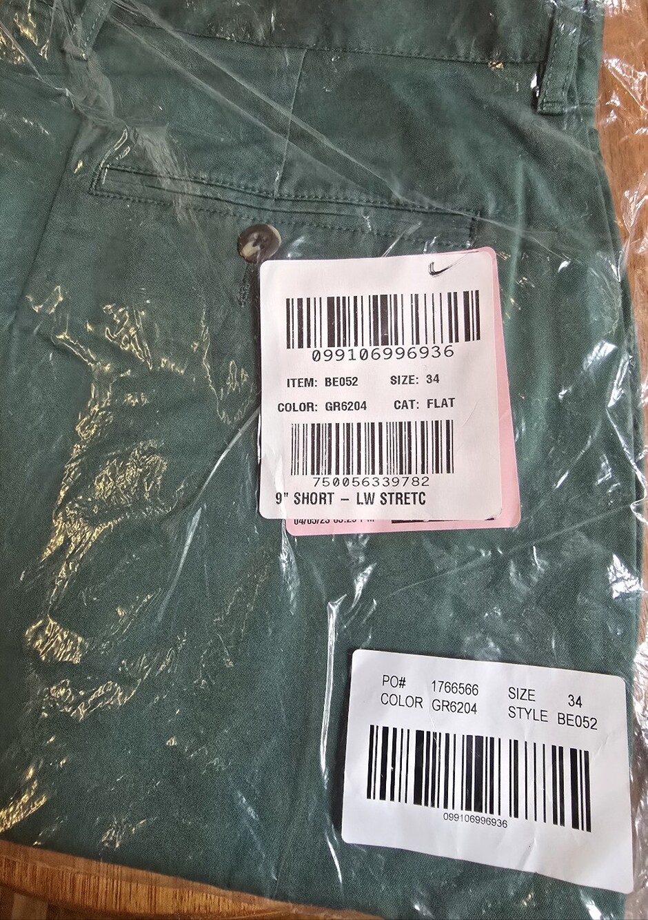 NWT! J. Crew, 9" stretch chino short, Green 6204, Size 34